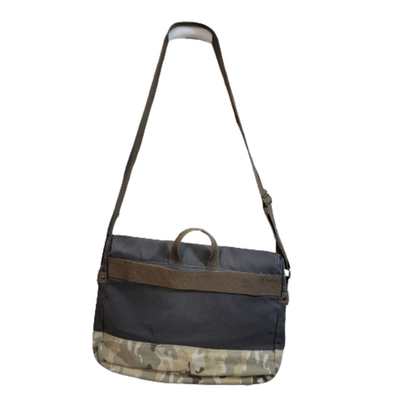 Levi's Canvas Messenger Computer Bag, Green/Gray/Grey/Camouflage - Picture 2 of 14